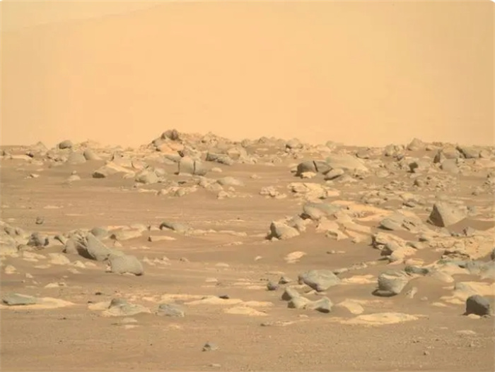 火星存在文明遗迹？好奇号发现形似书籍的物体，到底是怎么回事？