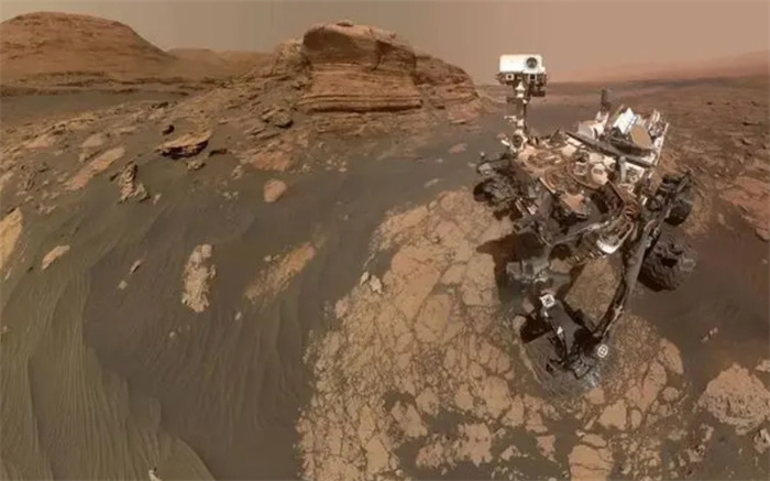 火星车拍下荒凉的景象：拍到疑似史前生物骨架？NASA：在火星拍的