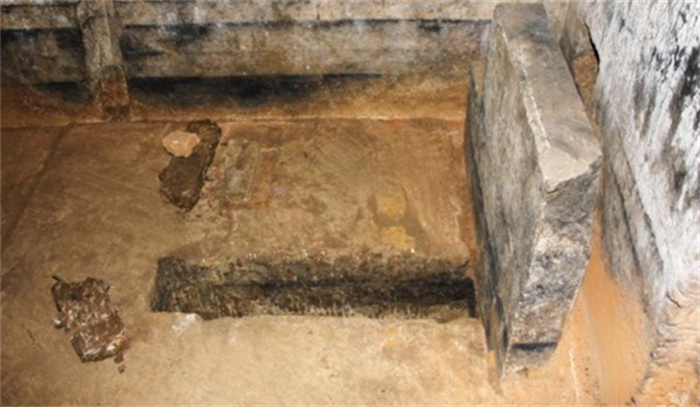 河南焦作的汉代墓 发现了许多的珍贵文物（汉代墓穴）