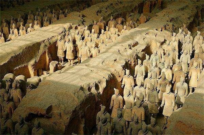 考古发现31平米古墓 出土文物与郑和有关  媲美秦始皇陵