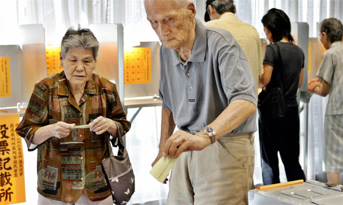 世界上最长寿的国家 我们隔壁的日本（长寿国家）