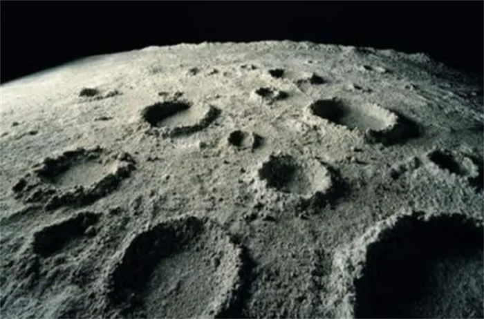 月球的背面有什么？卫星传回的照片将揭开，与霍金预言有关？