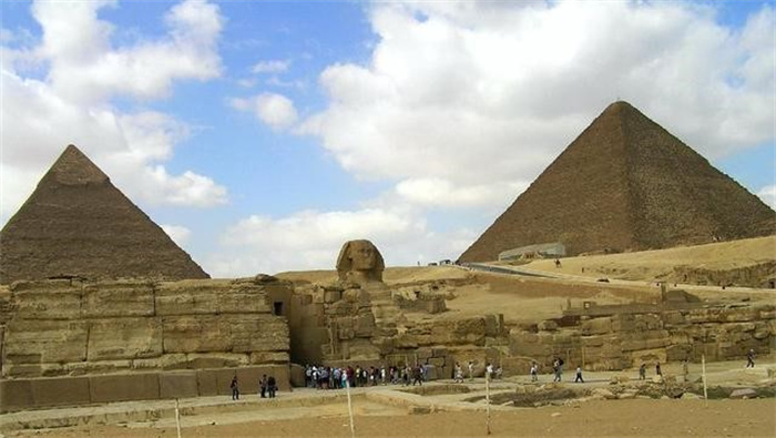 用230万块巨石 建造巨型金字塔 金字塔里蕴含什么科学道理