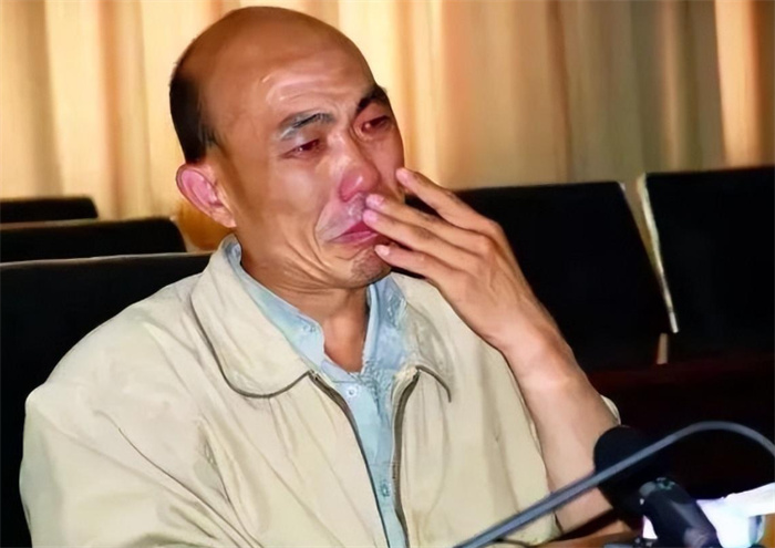 91年河南农民工买了件绿背心 被判16年 差15天刑满却被告知无罪