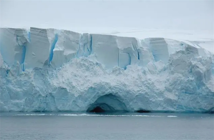 冰川下覆盖不明物体 发现古代生物之后 冰层下面还有什么
