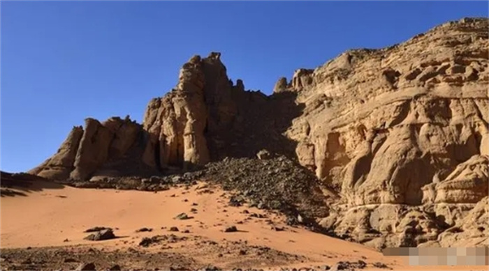 撒哈拉沙漠下发现1600公里的地牢。谁创建了它以及出于什么目的？