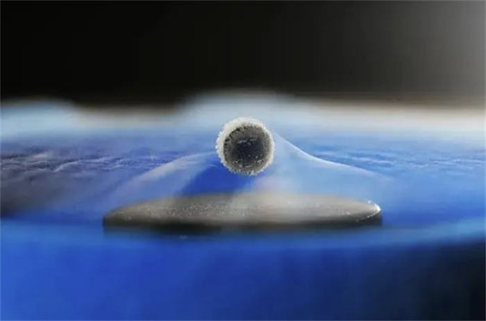 最理想超导体诞生了！由韩国专家合成，127°C下呈“超导状态”