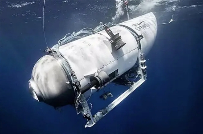 “泰坦”号海底残骸影像曝光，“泰坦尼克”号在海底的情况如何？