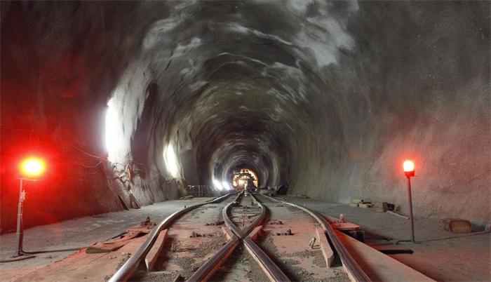 世界上最长的隧道 长达56km（最长隧道）