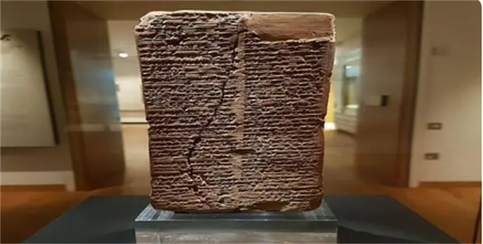 石头上的古苏美尔文本 8个智慧生物来到地球并统治了241,200年