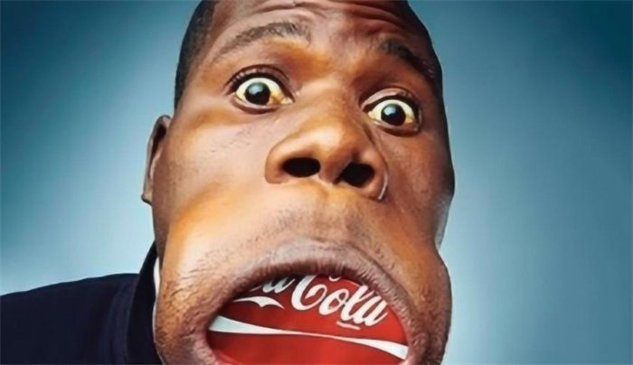 世界上嘴巴最大的人 宽度有17cm（最大嘴巴）