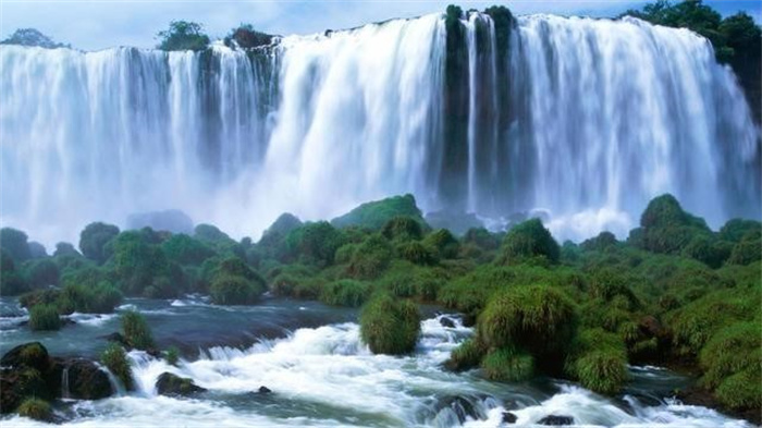 全球最大人造瀑布 165米高 古罗马建造 两地人民为它吵千年