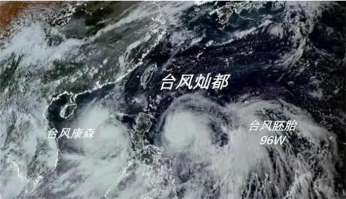 为何吹向我国的台风 很多都转向日本（台风转弯）
