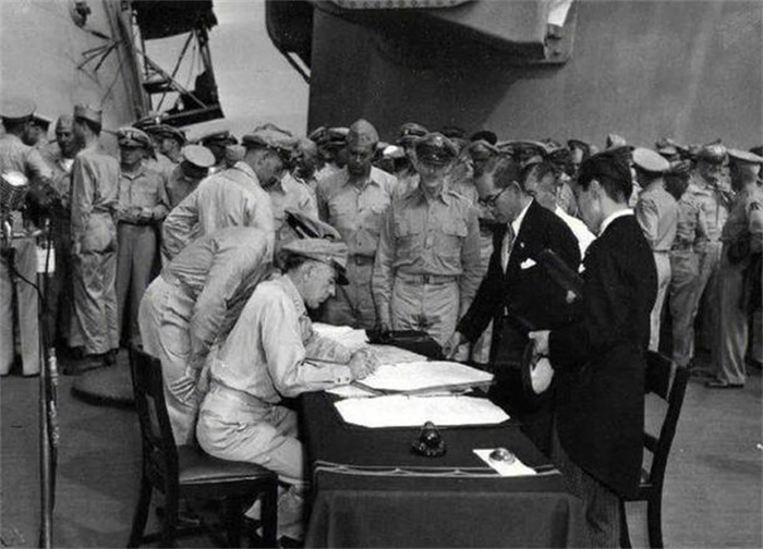 日本投降签字仪式结束于9时18分 多位同胞伤亡