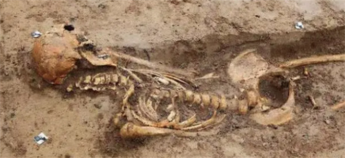 女子尸体在墓穴中产子，人死后还有生理活动？