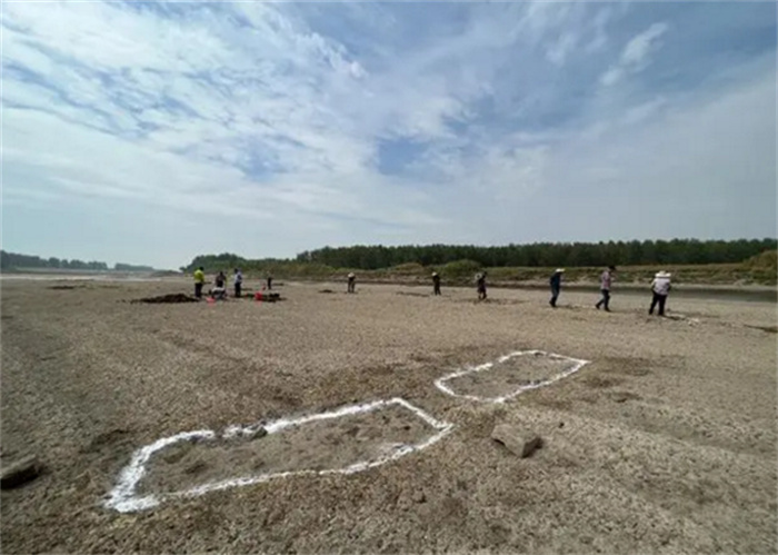 湖北荆州市发现古墓群 专家团队抢救挖掘（古墓群）