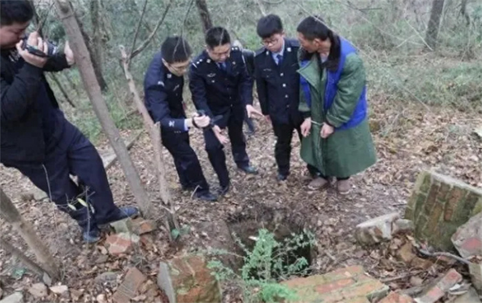 陕西男子挖掘祖坟 被法院判处死刑（保护文物）