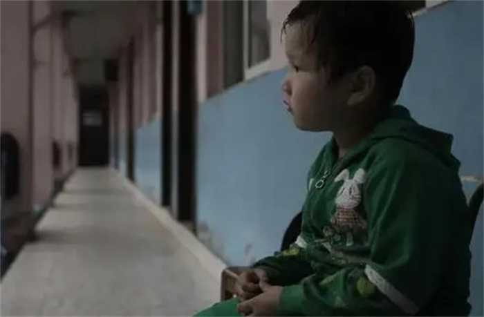 民政部数据：河南有2.8万事实无人抚养儿童