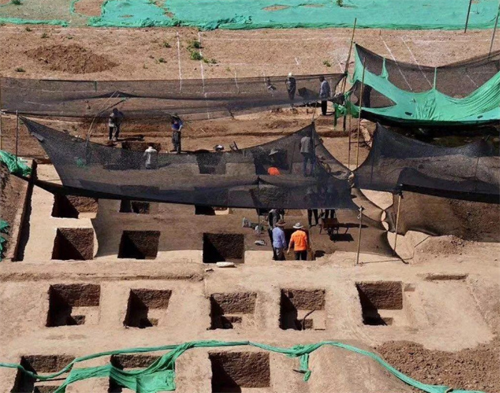 陕西咸阳扩建机场 发现3000多古墓（陕西古墓）
