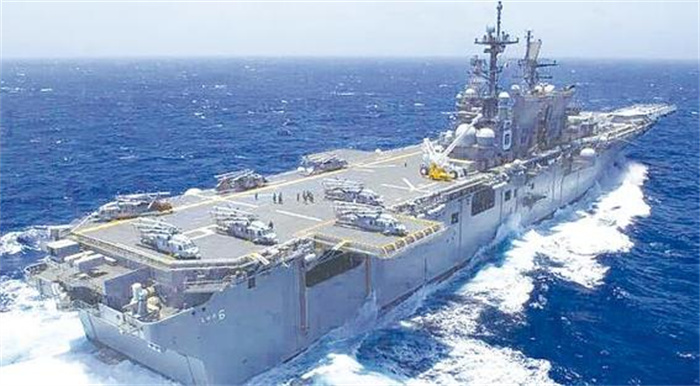 美准航母编队罕见在黄海大规模演习 目的是中国