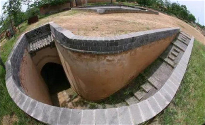 中国居然有这样一座村子，村民在地底下住了4000多年