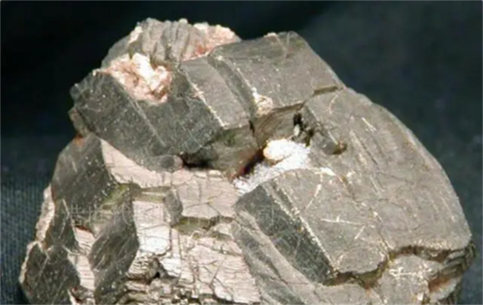 世界已知最硬十种物质排名  有的比钢硬100亿倍  金刚石只是渣渣