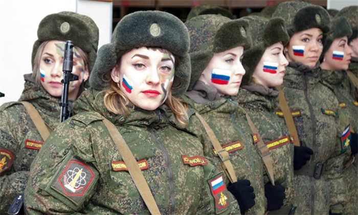 俄罗斯女兵退役 为啥很难嫁出去（俄罗斯女兵）