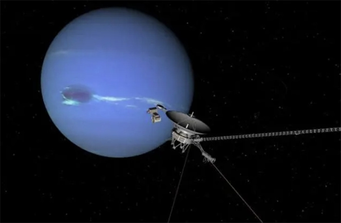 云层突然全部消失，亮度降到了最低的水平，海王星上发生了啥？