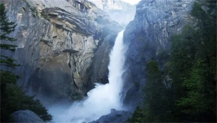 世界上最美十大瀑布，你心目中的瀑布上榜了吗？