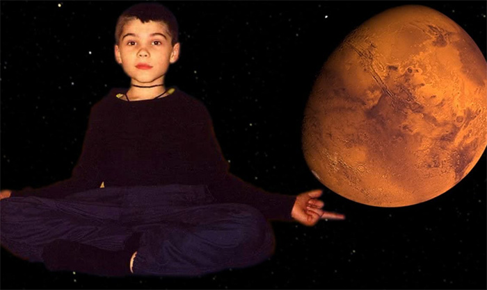 男孩自称来自火星 现在的他有何不同（火星男孩）