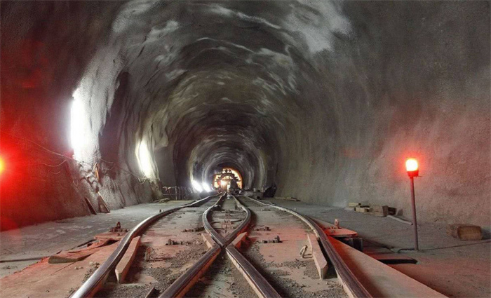 世界最长的铁路隧道 长度有着56km（铁路隧道）