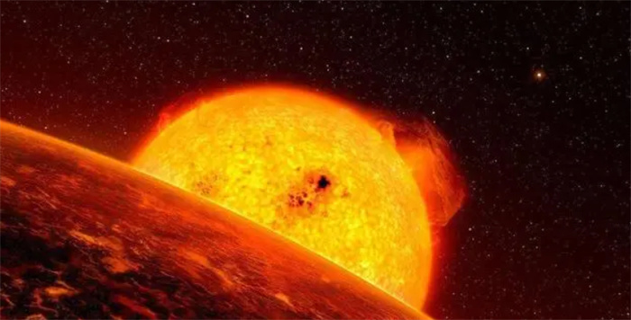 太阳还剩50亿年  它会突然超新星爆发  然后毁灭地球吗