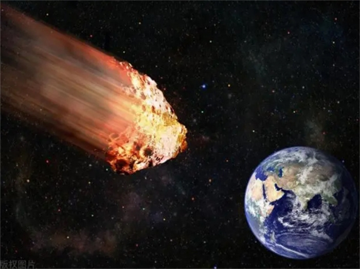 直径只有0.7米，小行星袭击加拿大，音爆和火光照亮附近小镇