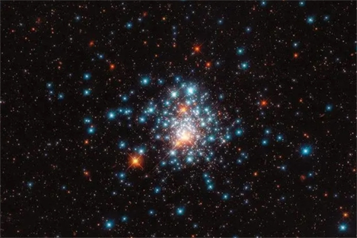 毕宿星团状态诡异，天文学家称：我们或许找到了暗物质的踪迹