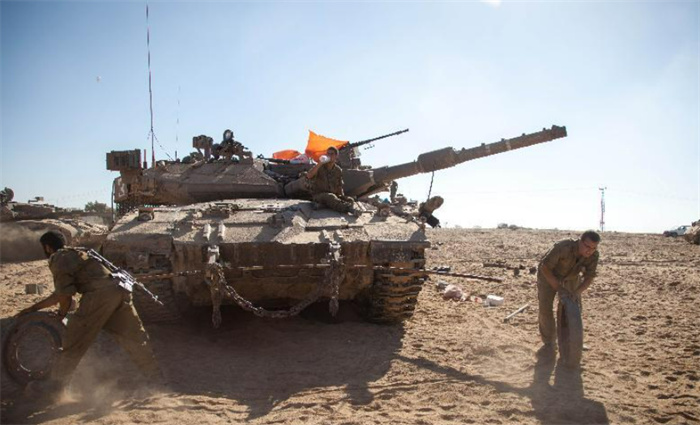 以色列地面部队包围加沙城 双方矛盾进一步升级