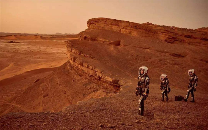 从地球到火星  美国NASA宣布  2040年送宇航员登上火星