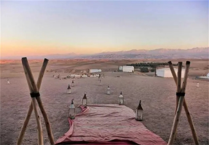 世界上最顶级的8家沙漠度假胜地，像极了“新龙门客栈”