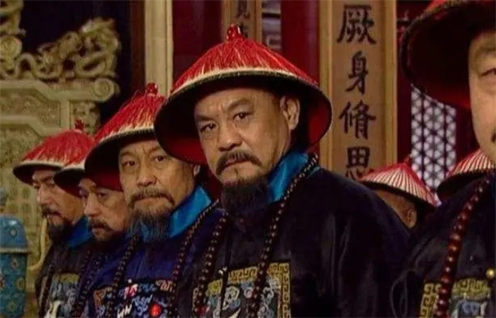 清朝时期从二品的布政使，能管得了正三品的按察使吗？