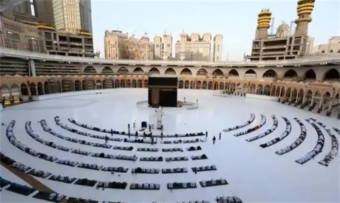 世界规模最大的清真寺 位于沙特阿拉伯（大清真寺）