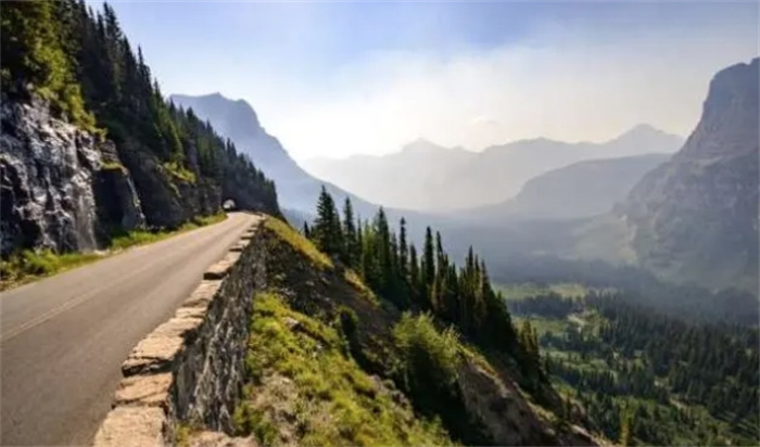 最惊险道路：全球最美的8条天堂公路，不小心就会上天堂