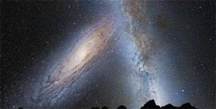 横贯夜空的银河，其实只是银河系的侧面，它的背后是什么？