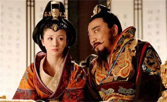 贵为皇后的李祖娥，被两个叔子强行霸占，羞愧难当亲手掐死女儿