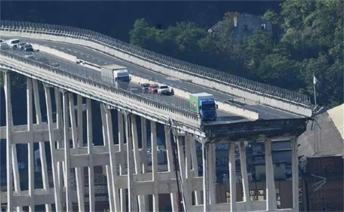 意大利大桥倒塌真相大白，造成39死20失踪15伤的竟然是黑手党