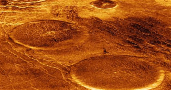 和火星相比  金星距离地球更近  为何很少被探测器光顾