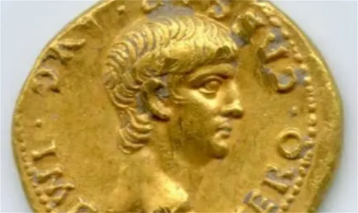 老剧院的地下室发现了数百枚金币  具有2000多年的历史