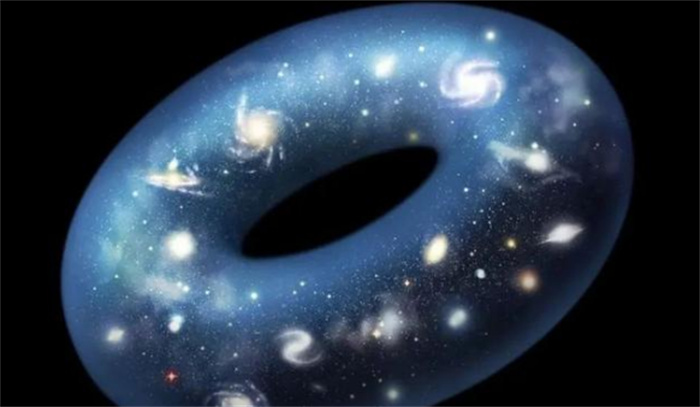 半径3000亿光年  最新的研究显示  宇宙的形状是个甜甜圈