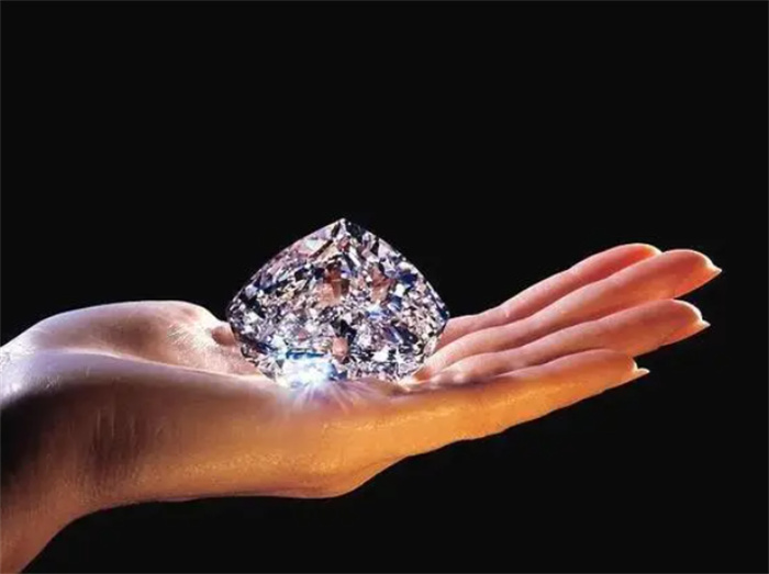盘点有史以来世界上最大的10颗钻石，如果让你选你最想要哪一颗？