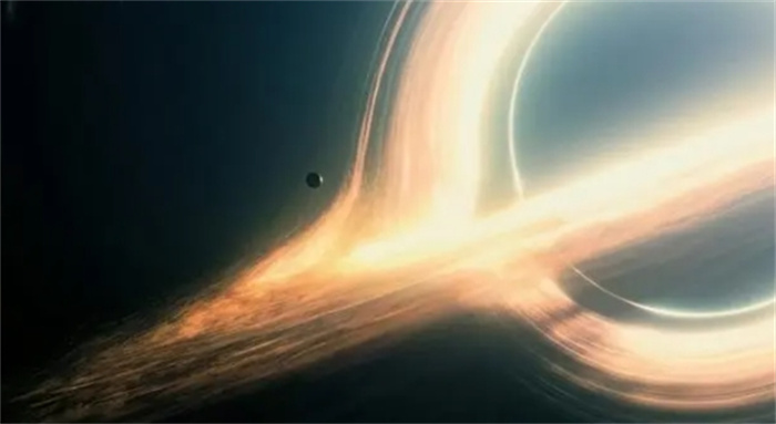 宇宙中的时间漩涡，围绕黑洞公转不仅要抵抗引力，还要同步时间