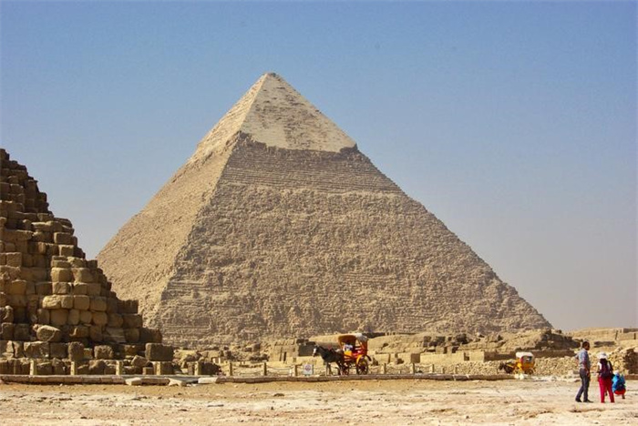 吉萨高地三大金字塔是什么(胡夫、哈夫拉、孟卡拉)