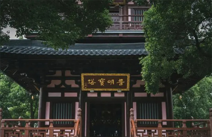 济公在哪些个寺院修行过（国清寺、祗园寺道清、观音寺道净等）